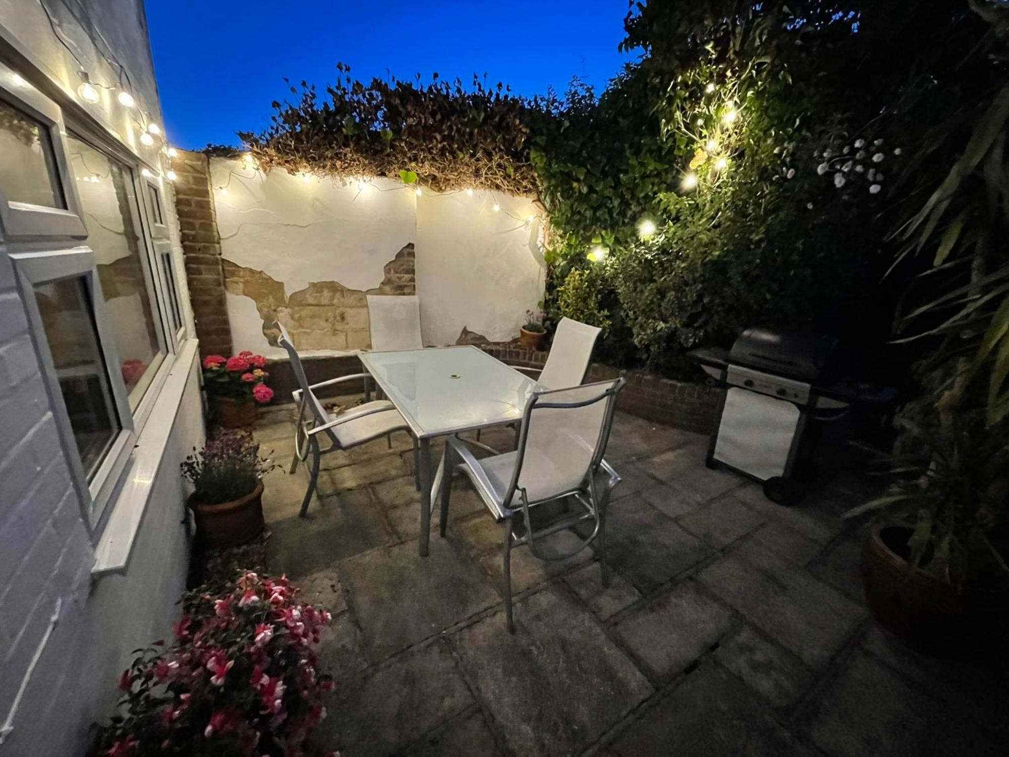 Close To Sea And South Downs National Park - Sompting Exterior photo